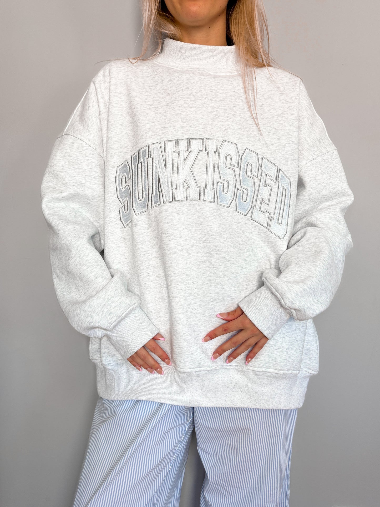 Pearl Grey Mockneck Sunkissed Varsity Embroider Sweatshirt