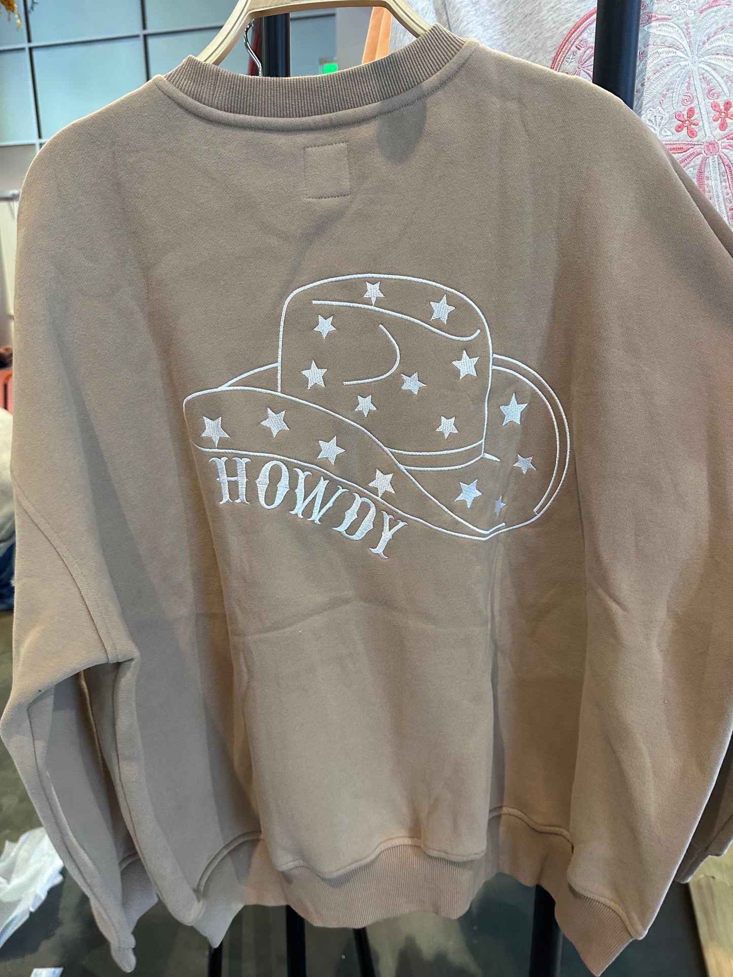 Cappuccino Howdy Embroider Sweatshirt