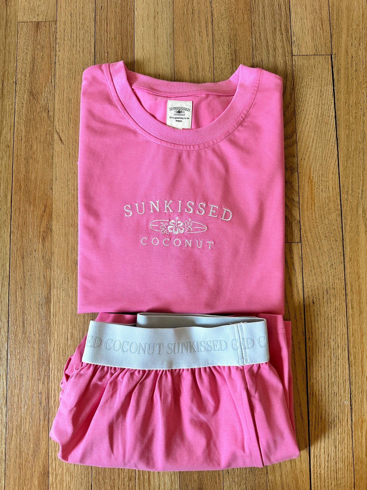 TRADESHOW Malibu Pink Basic Watercolor Shorts