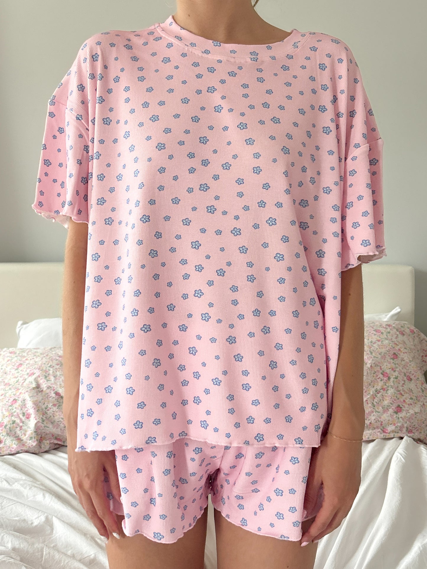 TRADESHOW Light Pink Lilo Blue Floral Short Sleeve Pajama Top