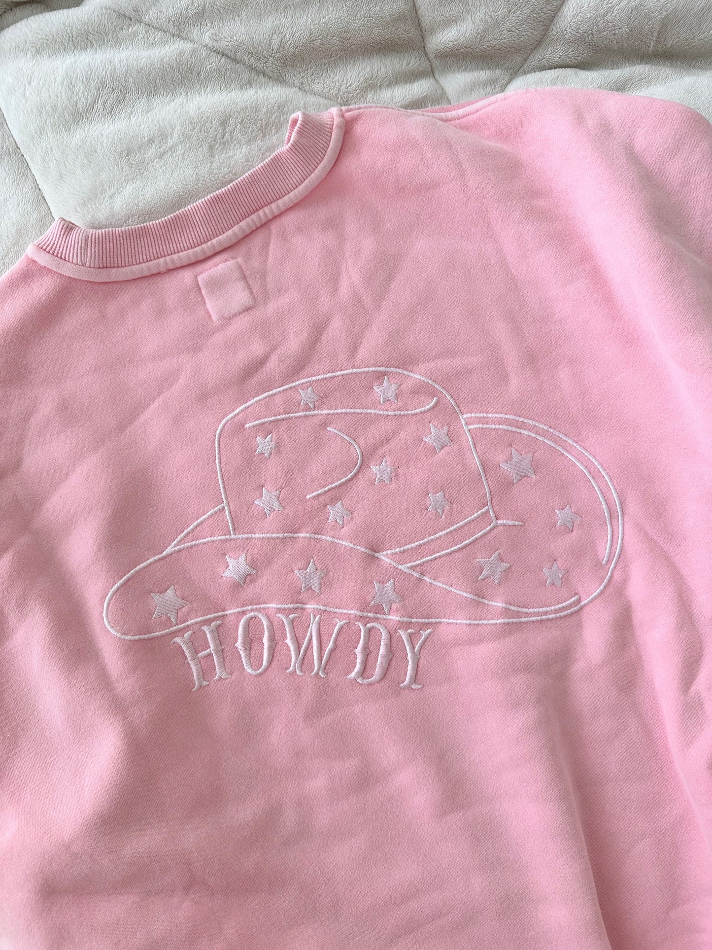 HOWDY COWGIRL EMBROIDER SWEATSHIRT - Sunkissedcoconut