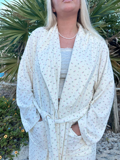 Pink Roses Dream Hotel Robe