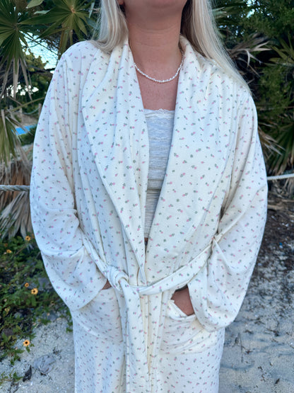 Pink Roses Dream Hotel Robe