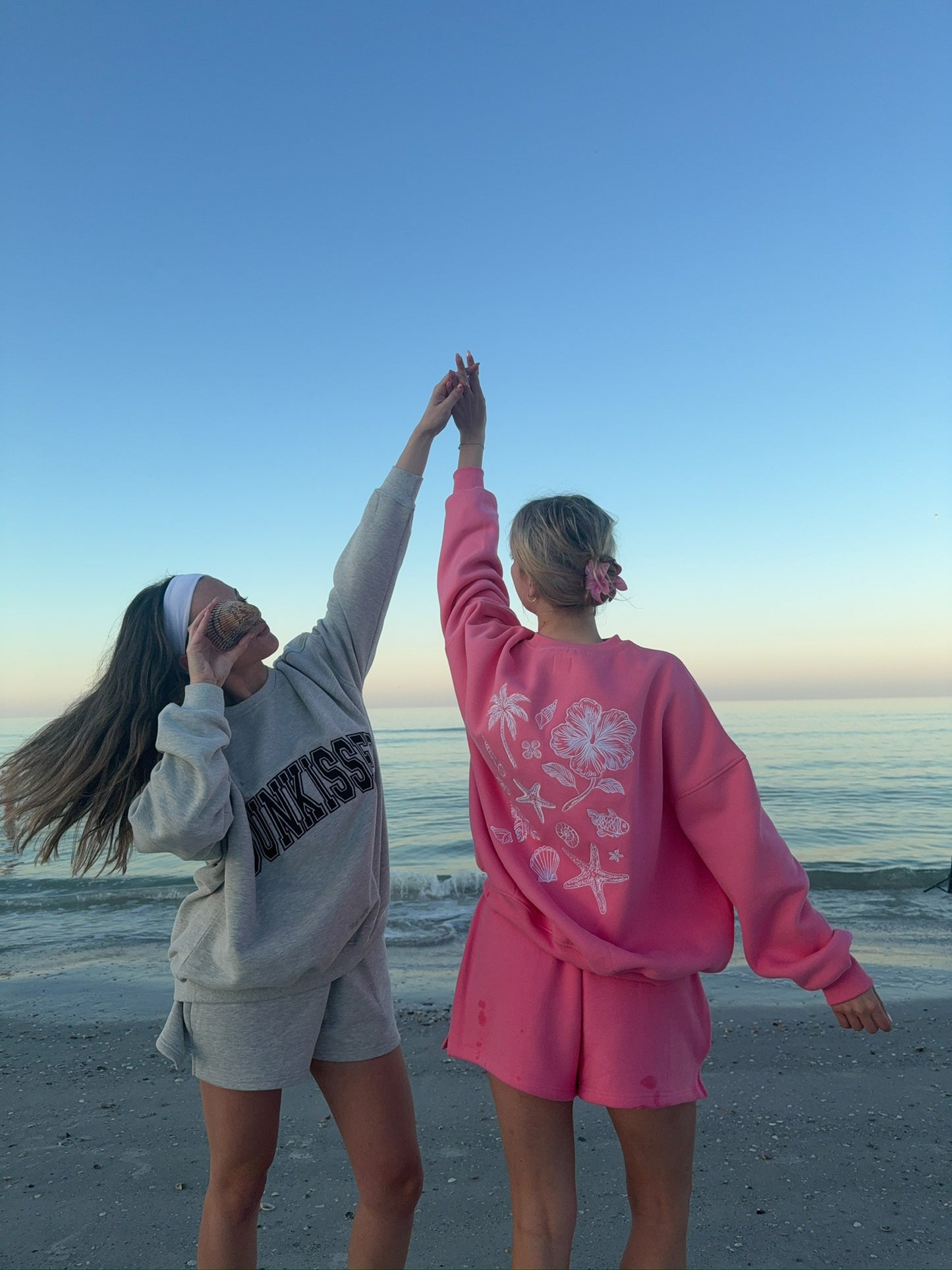 Hibiscus Pink Tropical Embroider Sweatshirt