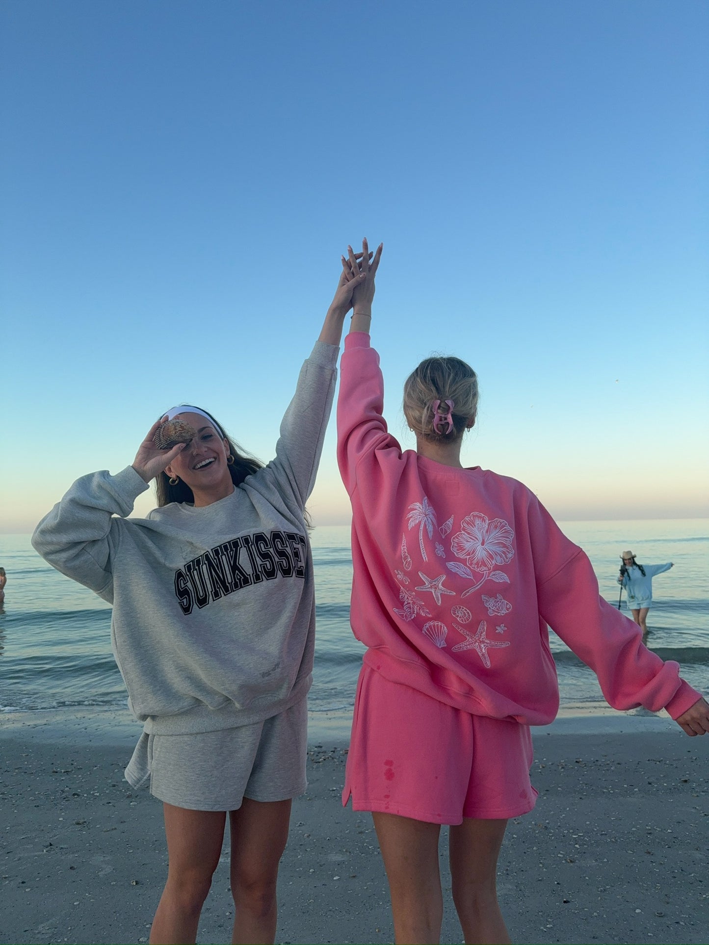 Hibiscus Pink Tropical Embroider Sweatshirt