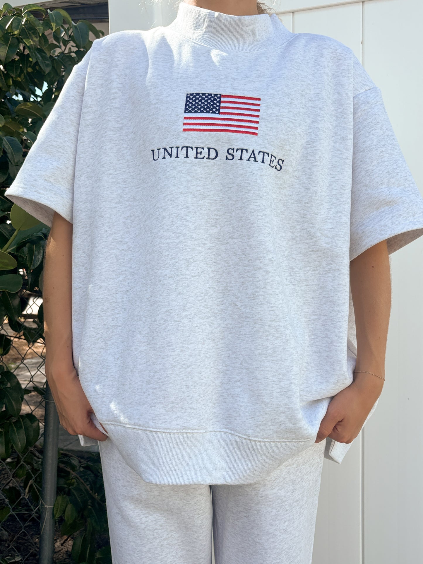 United States Flag Embroider Mockneck Short Sleeve Sweatshirt